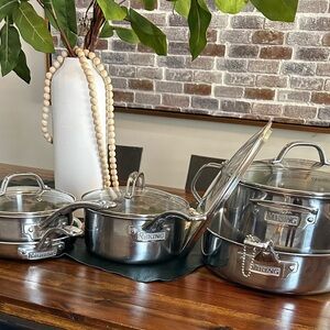 Vikings pots/pans 9 piece stainless steel set. Heavy duty.